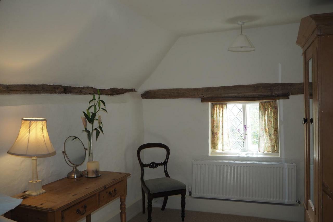 Nightingale Cottage Bed And Breakfast Chichester Eksteriør bilde