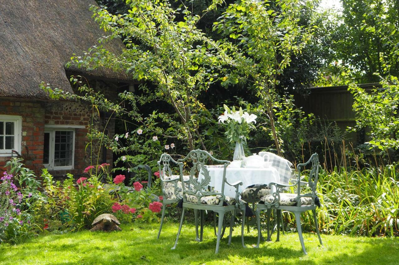 Nightingale Cottage Bed And Breakfast Chichester Eksteriør bilde